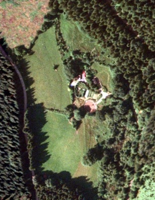 arerial photograph of Tir Penrhos Isaf in 2001